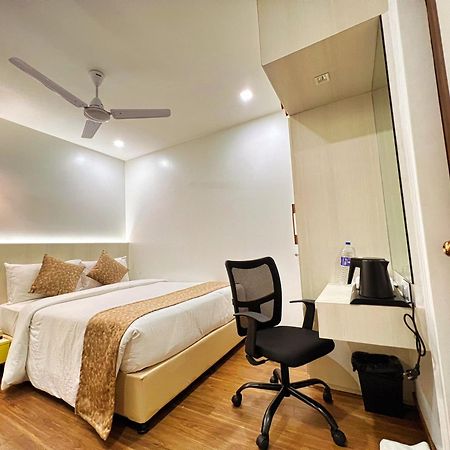 White House By Maxxvalue Service Apartments Bandra Mumbai Exterior foto