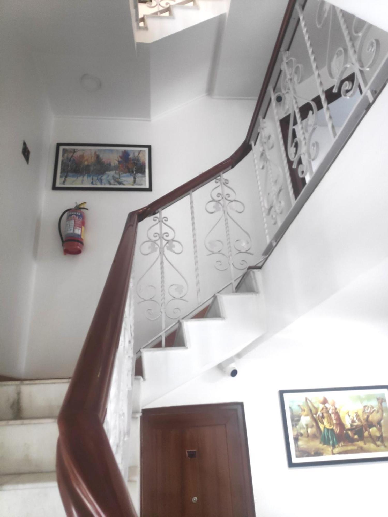 White House By Maxxvalue Service Apartments Bandra Mumbai Exterior foto