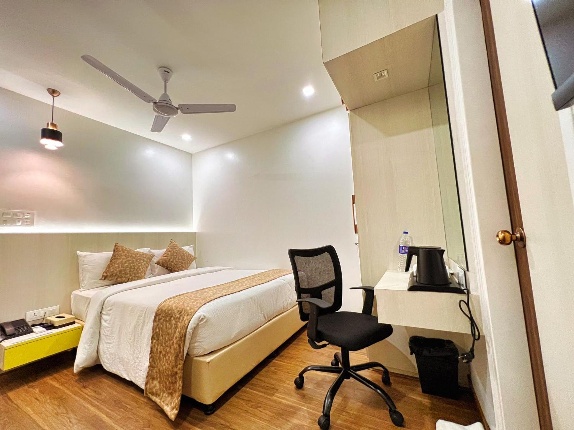 White House By Maxxvalue Service Apartments Bandra Mumbai Exterior foto